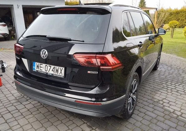 Volkswagen Tiguan cena 123899 przebieg: 138181, rok produkcji 2019 z Barcin małe 277